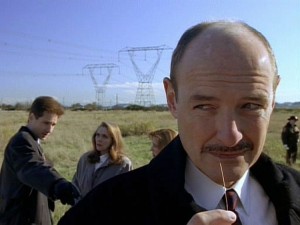 Locke pensando en el humo negro
